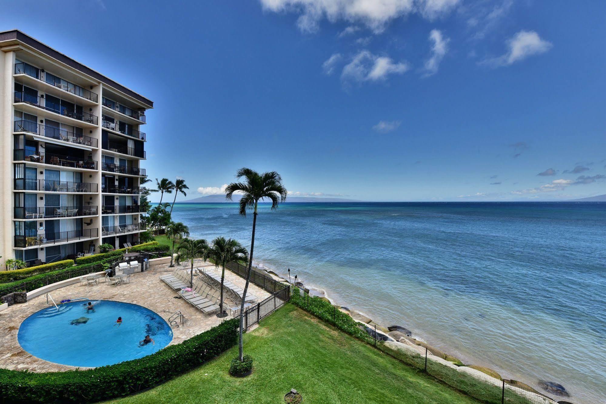 Hololani Oceanfront Condominiums Napili-Honokowai Bagian luar foto